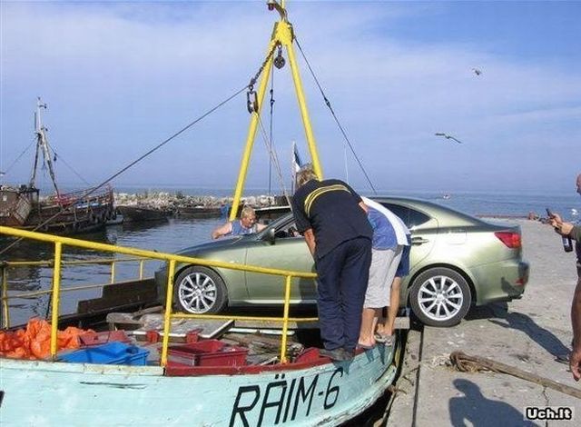 Dangerous car transport (8 pics)