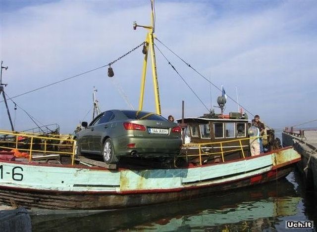 Dangerous car transport (8 pics)