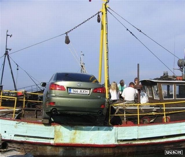 Dangerous car transport (8 pics)