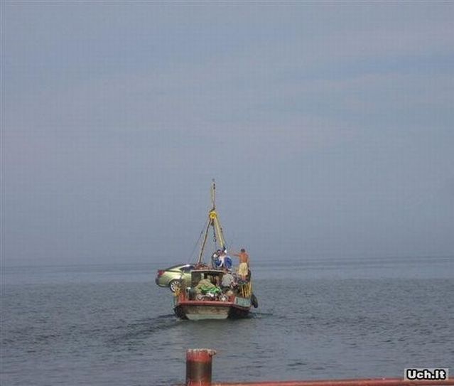 Dangerous car transport (8 pics)