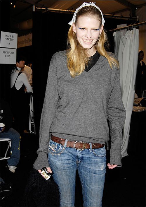 Photo model Lara Stone (25 pics)