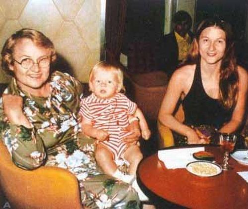 LEONARDO DI CAPRIO from childhood to Hollywood superstar (21 pics + text)