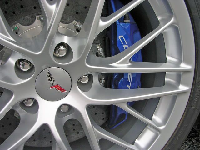 Corvette ZR1 was sold on Ebay for $ 97.5 thousand (28 pics)