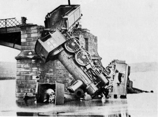 History remembers everything (94 pics)