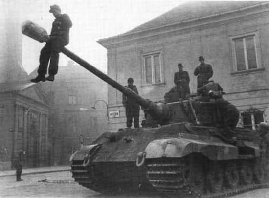 History remembers everything (94 pics)