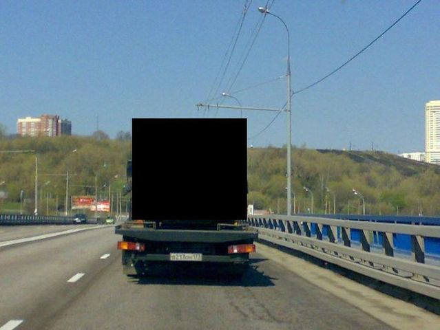 How tow trucks transport vehicles in Russia (5 pics)