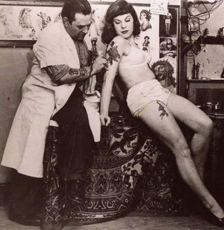 Tattoos from the past (29 pics)