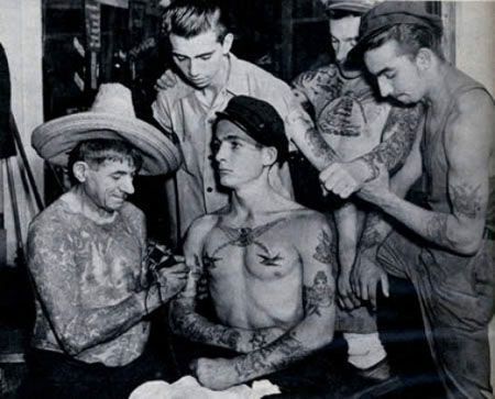 Tattoos from the past (29 pics)