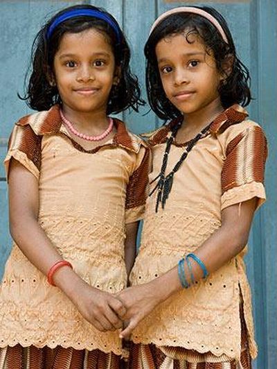 Village of twins (11 pics)