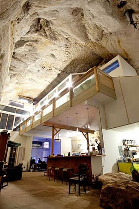 Unusual home (15 pics)