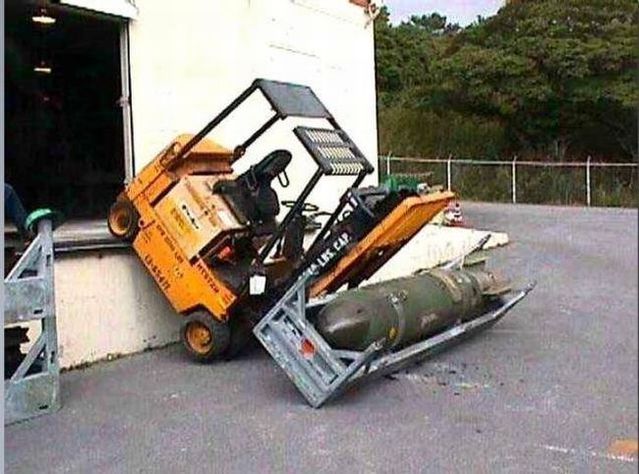 Why I was fired (25 photos)