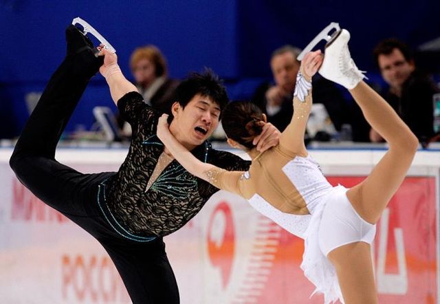 The best moments of figure skating  35 pics