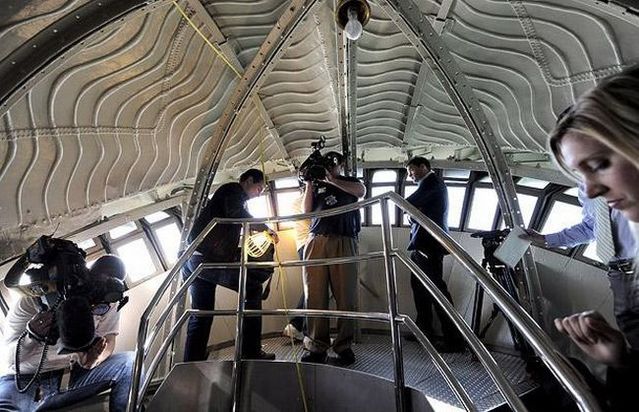 Would you like to climb into the crown of the Statue of Liberty? (27 photos)