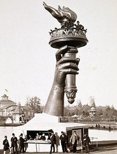 Would you like to climb into the crown of the Statue of Liberty? (27 photos)