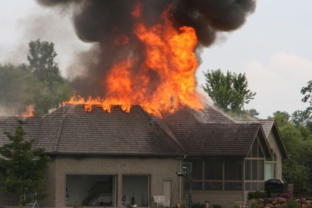 Anatomy of a fire (13 pics)
