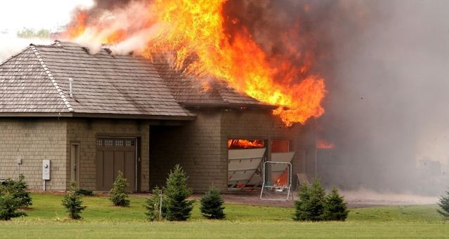 Anatomy of a fire (13 pics)