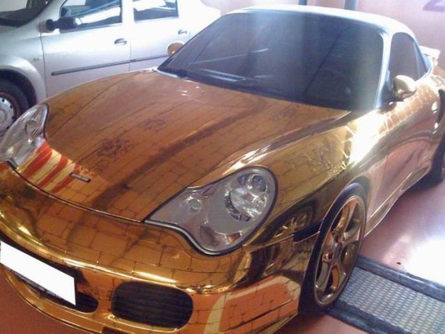 Golden Porsche from Russia with love (19 pics)