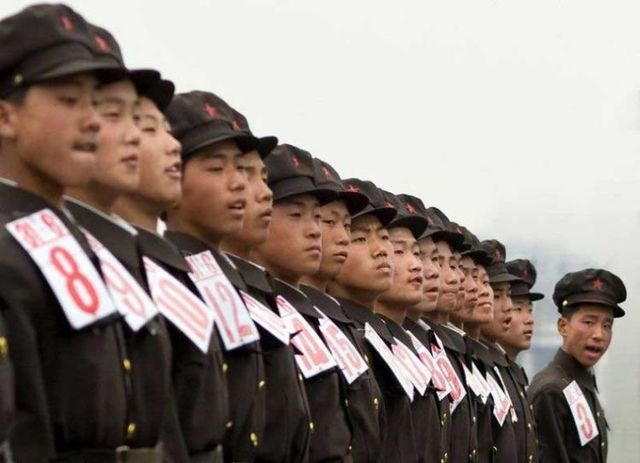 The army of North Korea (33 photos)