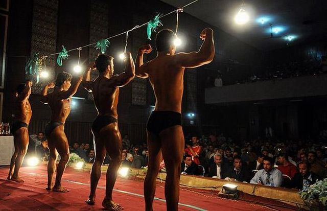 Afghan bodybuilders (14 pics)