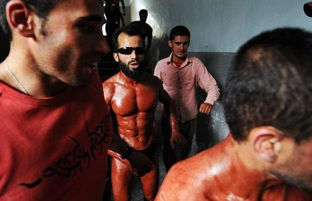 Afghan bodybuilders (14 pics)