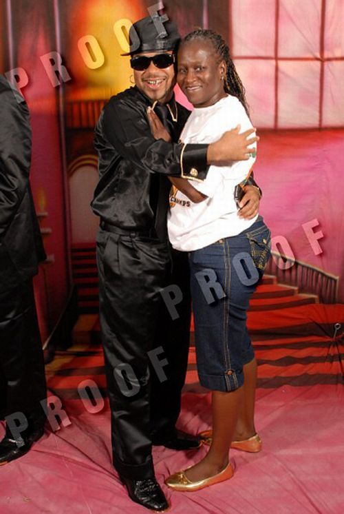 Ghetto style prom (10 pics)