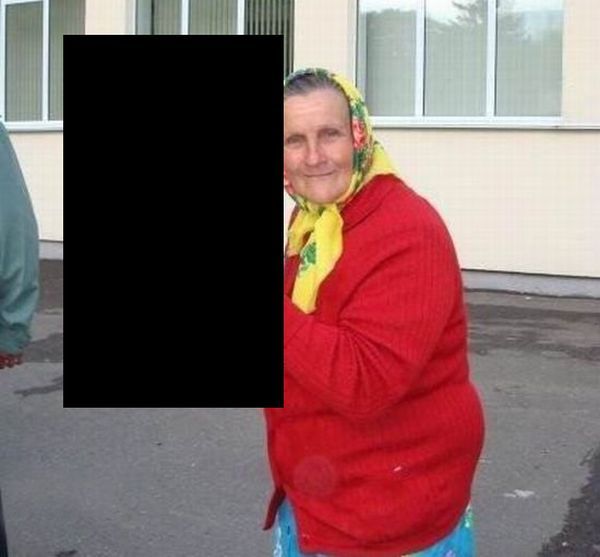 Severe grandma (3 pics)