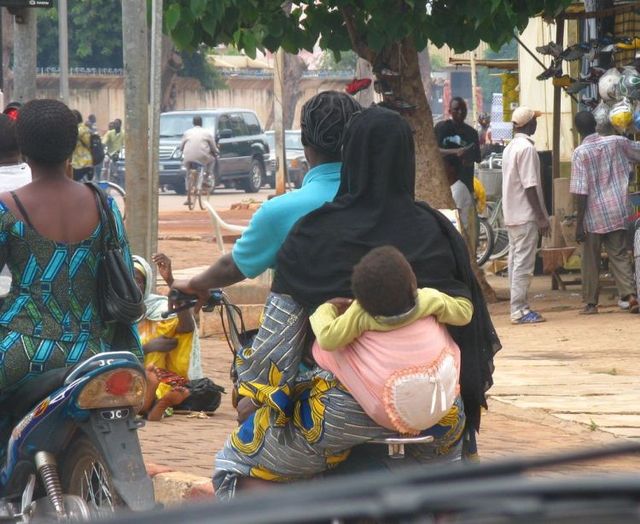 Only in Africa! (35 pics)