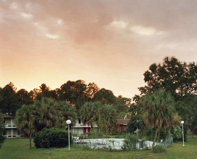Abandoned motels in USA (17 pics)