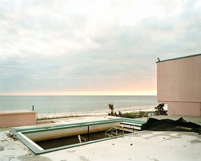 Abandoned motels in USA (17 pics)