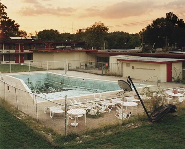 Abandoned motels in USA (17 pics)
