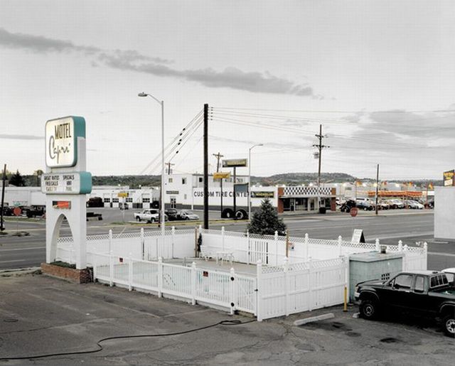 Abandoned motels in USA (17 pics)