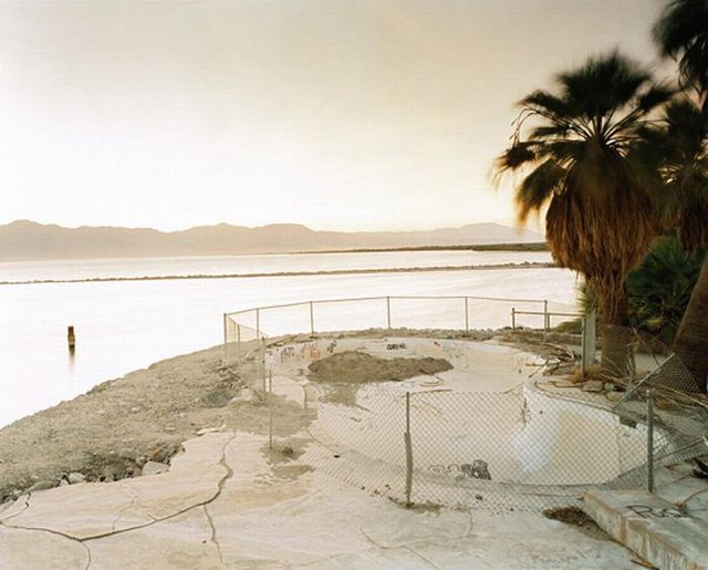 Abandoned motels in USA (17 pics)