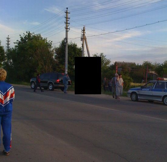 Interesting accident (2 pics)