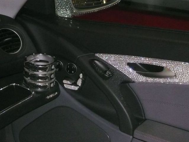 Mercedes for glamorous blonds (13 pics)