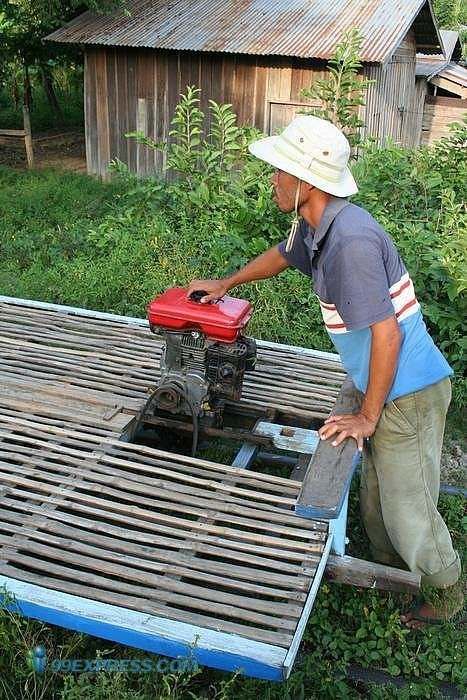 Transport for the poor in Cambodia (15 pics) 