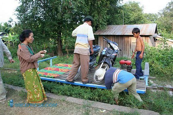 Transport for the poor in Cambodia (15 pics) 