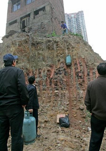 How they solve the land issues in China (7 pics)