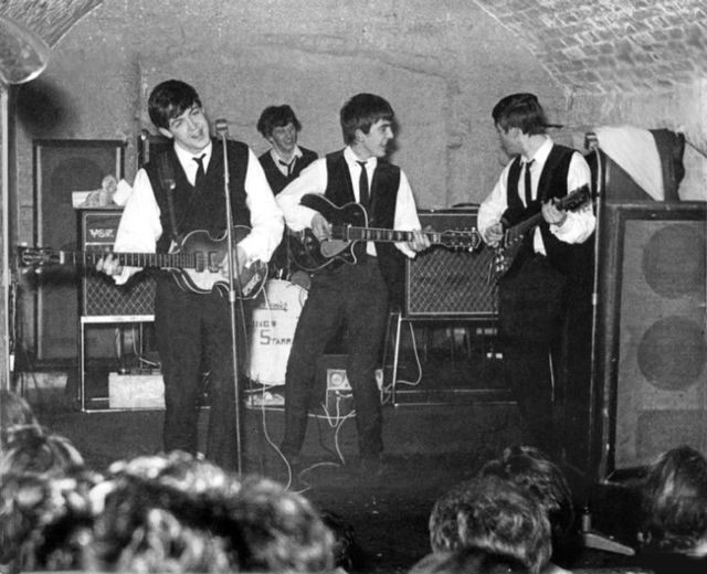 Unpublished photos of the Beatles when they were young (37 pics)
