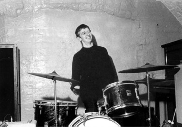 Unpublished photos of the Beatles when they were young (37 pics)