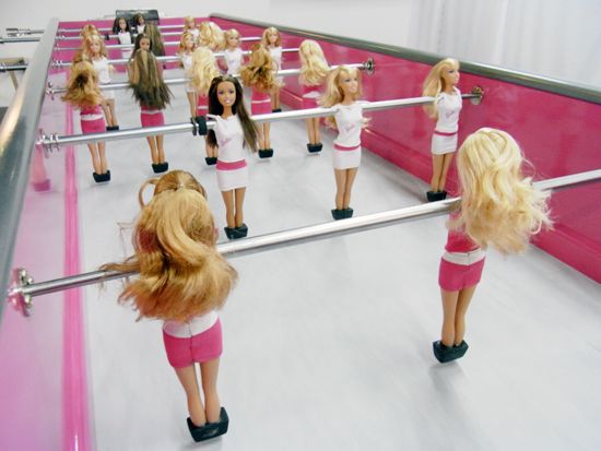 ‘Barbie foot’ – table football for girls (6 pics)