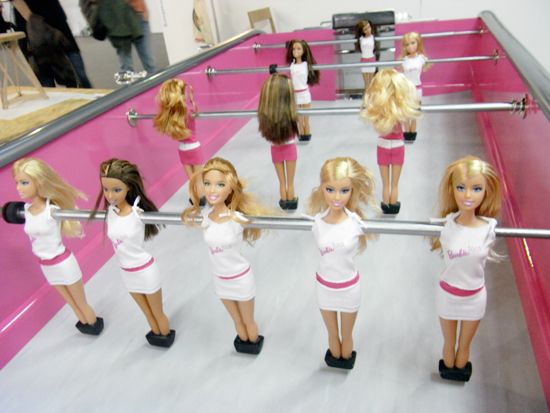 ‘Barbie foot’ – table football for girls (6 pics)