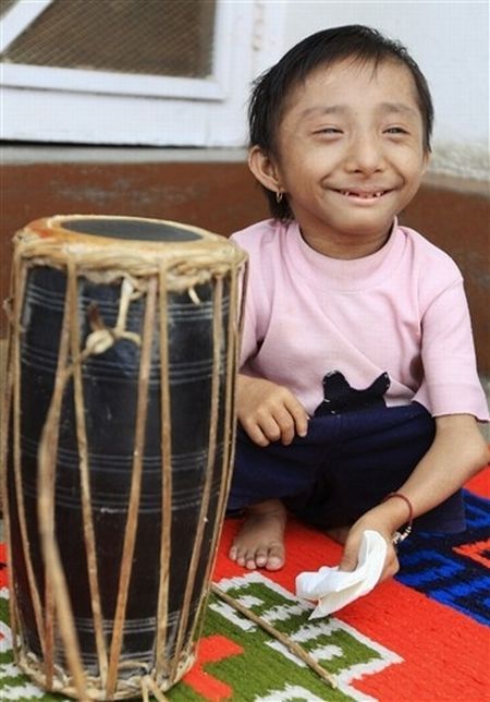 The World's Smallest Man (14 pics)
