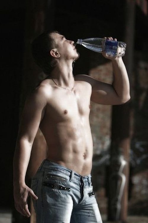 Some hot guys for the ladies (60 pics)