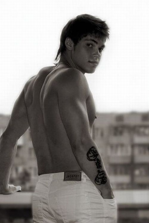 Some hot guys for the ladies (60 pics)