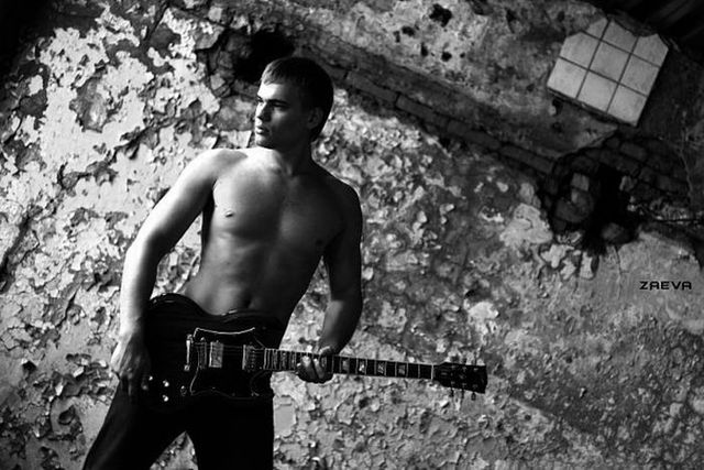 Some hot guys for the ladies (60 pics)