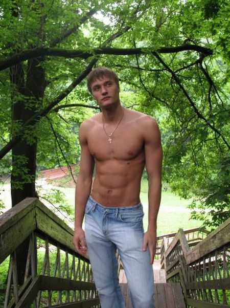 Some hot guys for the ladies (60 pics)