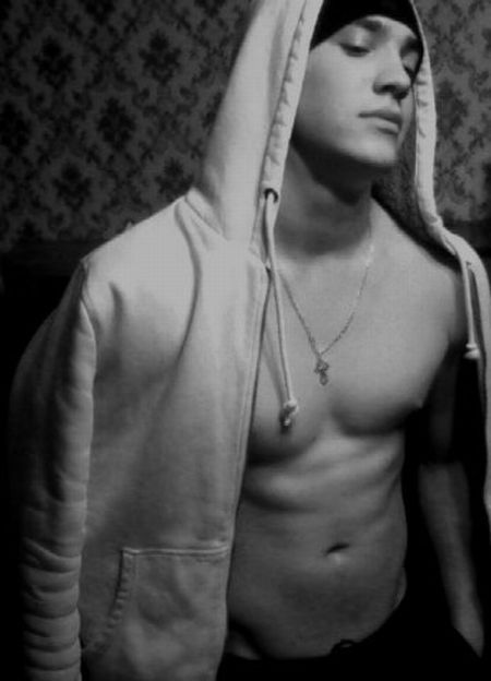 Some hot guys for the ladies (60 pics)