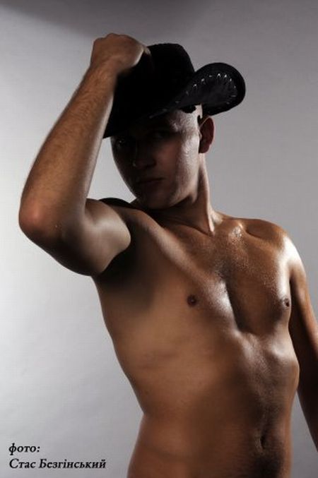 Some hot guys for the ladies (60 pics)