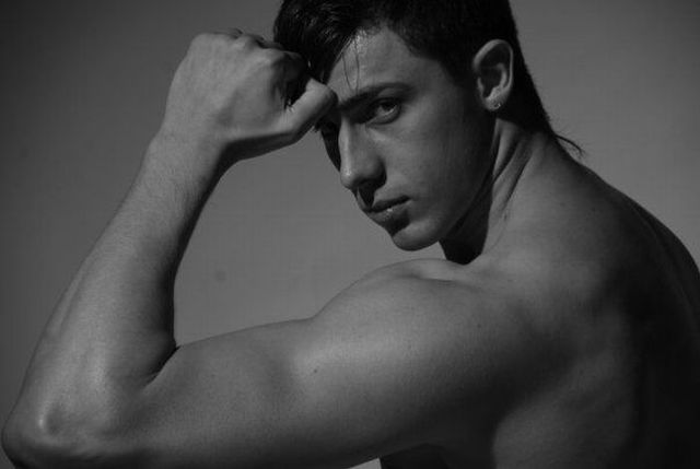 Some hot guys for the ladies (60 pics)