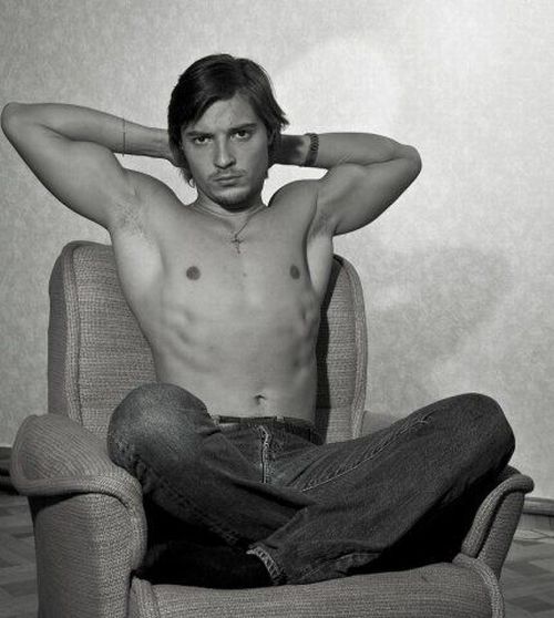 Some hot guys for the ladies (60 pics)